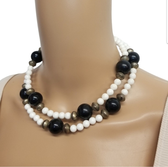 VINTAGE WHITE & BLACK ACRYLIC BEADED DOUBLE LAYERED WIRE COLLAR NECKLACE - Picture 2 of 4